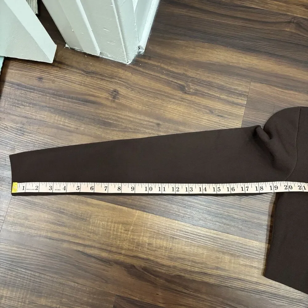 NWOT Aritzia Babaton Sz Small Retrospect Crop Brown Cutout Long Sleeve Top